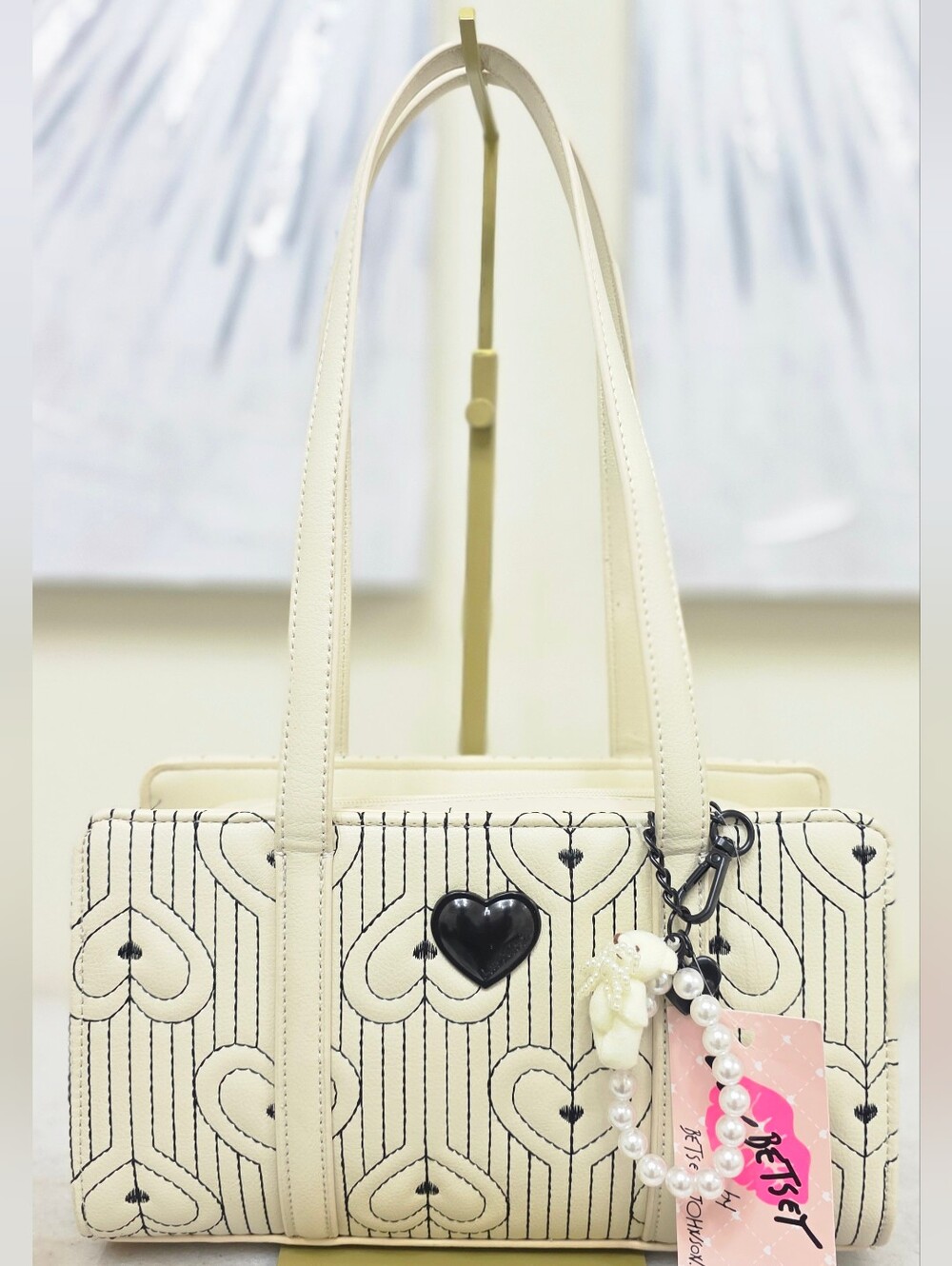 NWT Luv Betsey by Betsey Johnson Cream Heart Quilted Tote with Charm